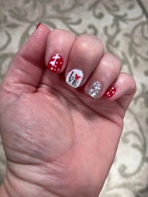 Cutest Disney inspired mani ever thanks to Nails By Chloe!