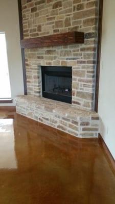 Custom Concrete Solutions
 straight stain flooring