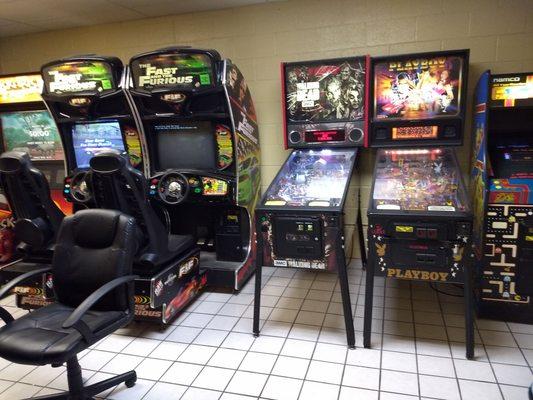 Part of the arcade area in the Trucker's Lounge.