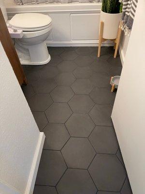 Extra picture of the floor tile in guest bathroom