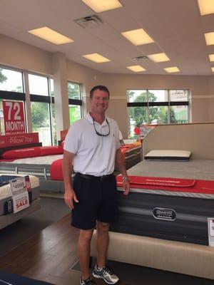 Jimmy & Kim Joubert sleeping happy #Mattress Firm Memorial Day 2016!