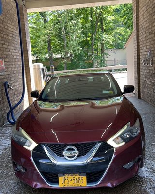 Nissan Maxima in for a full detail pick up from work and delivered back to customer