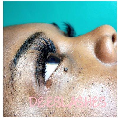 https://deeslashes.acuityscheduling.com/schedule.php