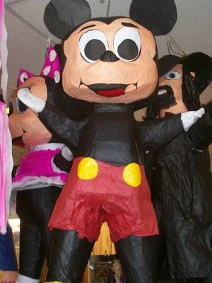 MICKEY PINATA