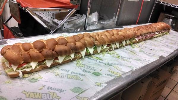 6ft Sandwich!