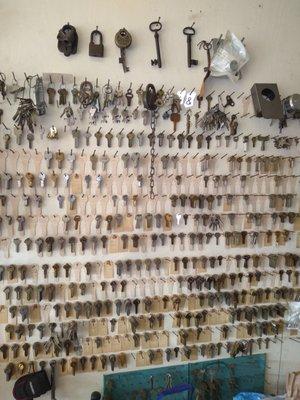 We carry thousands of home and business key blanks as well as many older automotive keys.