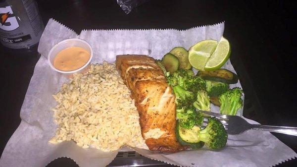 Salmon Plate