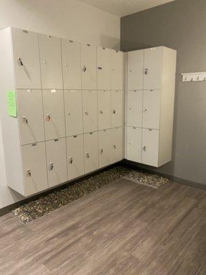 Lockers with keys available