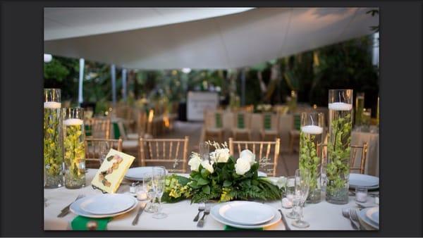 Table settings with flowers by carol