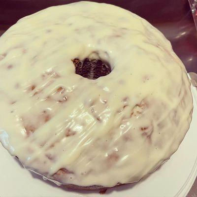 Cinnamon Roll Poundcake