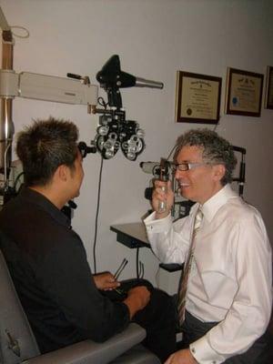 Have your eyes examined by Dr. Weisman!  He is at the Tucson Mall on Tuesdays, Thursdays and Saturdays!