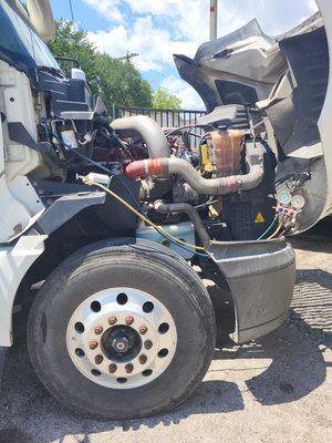 We service and repair air conditioning systems on tandem trucks.