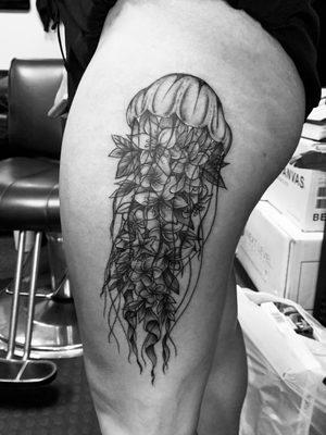 Jelly floral fish done by: @riggstattoos