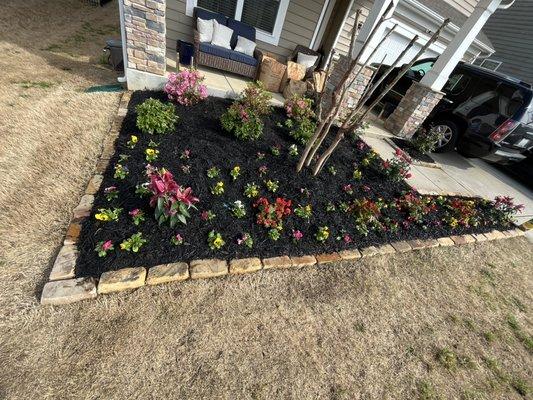 #landscaper #gardener  #flowers #mulch