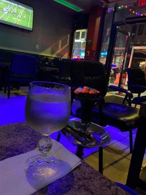 White wine and shaloum shisha