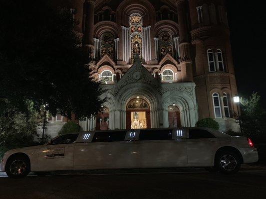 Chrysler 300 11 passengers At Sacred Heart Church downtown Augusta GA.