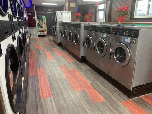 Cleanest Laundromat in the area