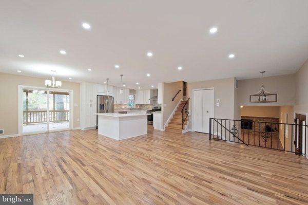 Hardwood floor installation and refinishing