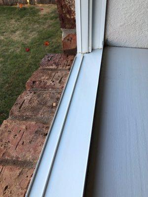 Clean Window Track