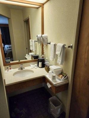 Double queen room bathroom