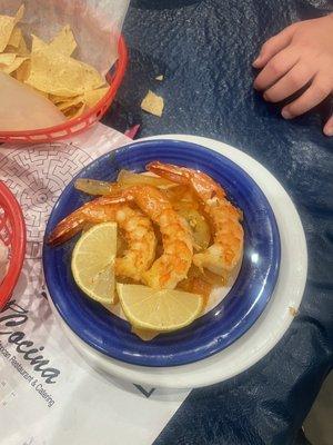 At La Cocina Add shrimps to your fajitas