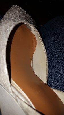 Lines was placed haphazardly in the shoe. It is uneven and part of the liner is already coming off. Not worth the money.