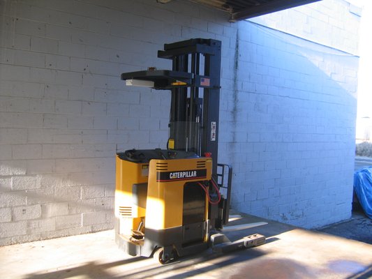 Cat Reach Truck