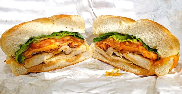 A weekly special of seasoned chicken, cheddar, lettuce, and tomato. So fresh-tasting and good!