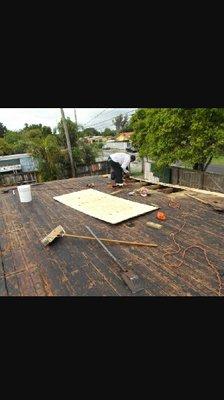 Chicago best roofing and. tuck-pointing has been in business since 1975