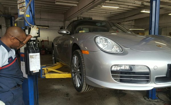 We work on the porsche too.
2008 porsche boxster. Replacing a water pump.