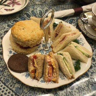 More finger sandwiches and scone