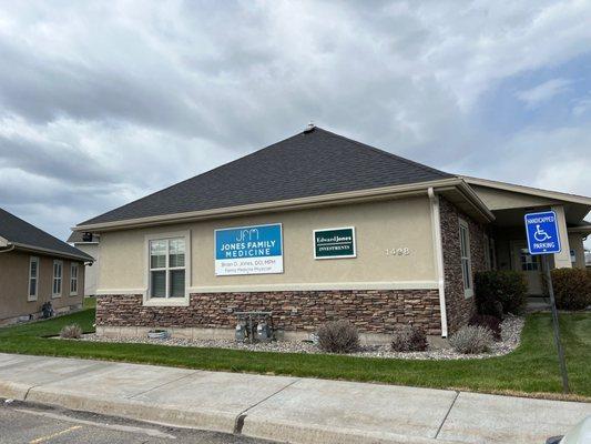 Jones family medicine  1498 midway avenue Ammon, Idaho 83406