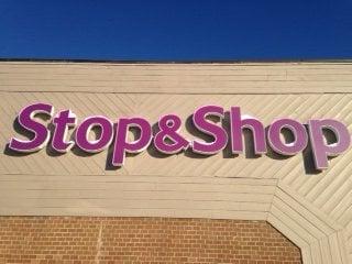 Quarry Square Shopping Center: Stop & Shop -- 196 East Main Street / Route 16, Milford