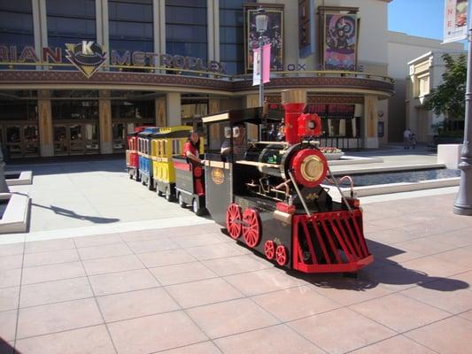 Trackless Train - Bellatori Family Train