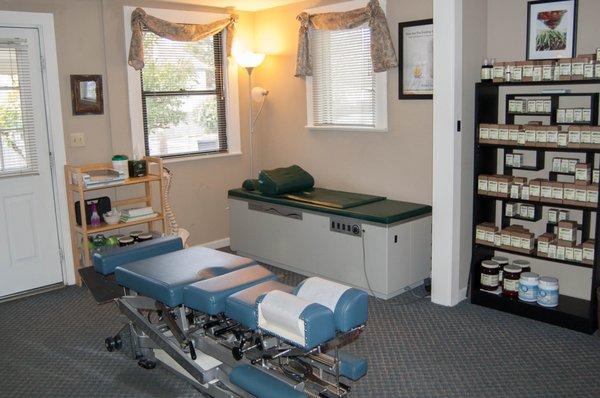 Chiropractic in a private setting with a hands on approach, combined with state of the art equipment.