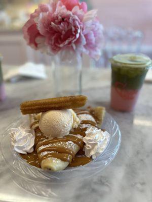 Crepe and strawberry matcha .  Service was great!