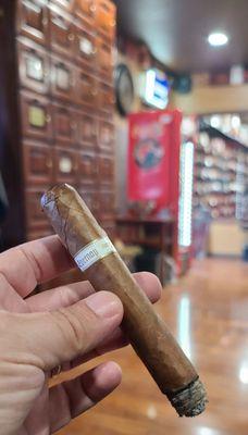 Outstanding selection of your favorite brands including hard to find jewels. This is Illusione Epernay, one of my favorites.