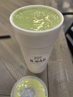 "B" Glowing: Pineapple, Spinach, Mint & Protein Powder - yummy!