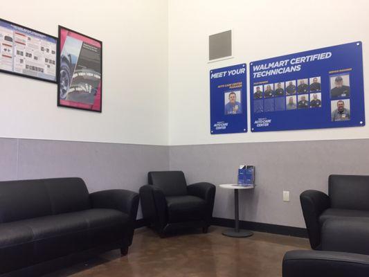 Auto Center Waiting Lounge