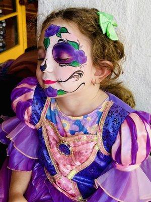 Día de los Muertos face painting @ Fiesta de Reyes, Old Town SD., next to Geppetto's.  10/15 - 11/2/2022