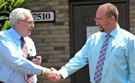 Dr. Lieberman and Dr. Weirs Shaking hands