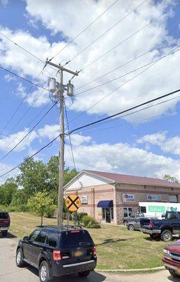 View of Steve's auto driveway and building entrance