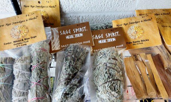 Many types of sage and smudges