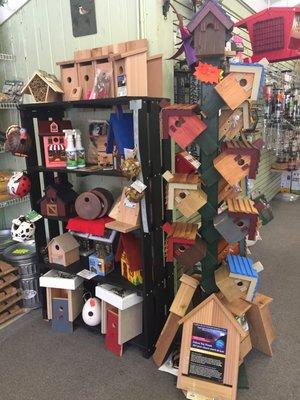 ALL TYPES OF BIRD HOUSES