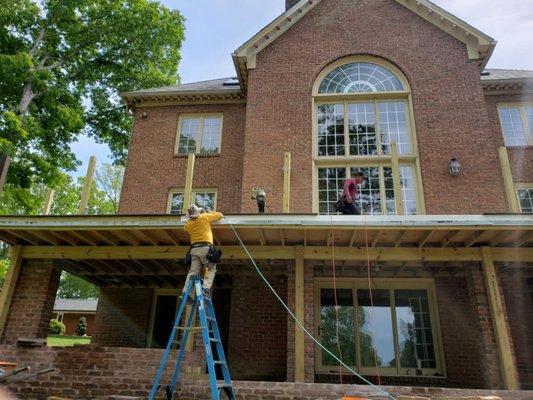 Deck 
Porch 
Patio 
Retain wall 
Brick 
Done by 
HERNANDEZ HOME IMPROVEMENT 
5712419207