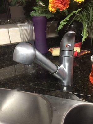 Kitchen sink faucet installation and repair