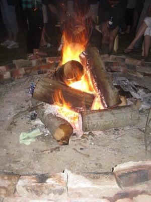 Party campfire pit for large groups