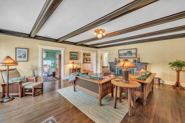 Interior of South Pasadena home sold in 2023