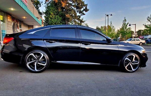 2020 Honda Accord Sport. Rear section 5% and front doors 15% with premium ceramic tint.