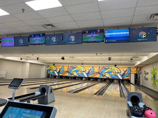 Pigeon Forge Bowling Center - 10 lane house with a Pro Shop!